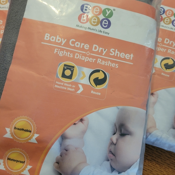 BeyBee Dry Sheet for bedwetting - multiple colors available - Picture 2 of 12